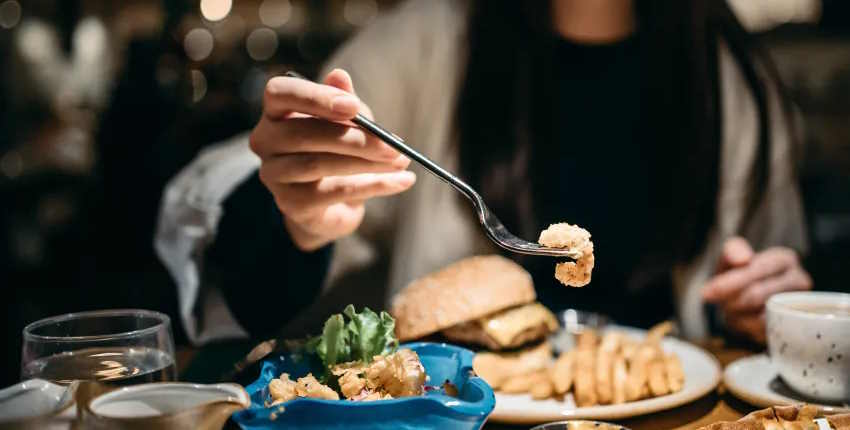 Dışarıda Yemek Yerken Porsiyon Kontrolü Nasıl Sağlanır? Restoran Ölçüleri