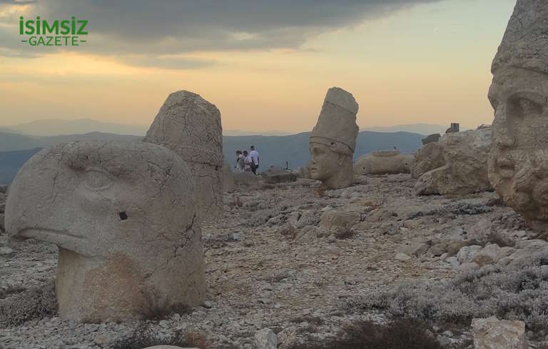 Doğu Anadolu'nun Eşsiz Güzellikleri: Nemrut Dağı, Tanrıların Tahtı